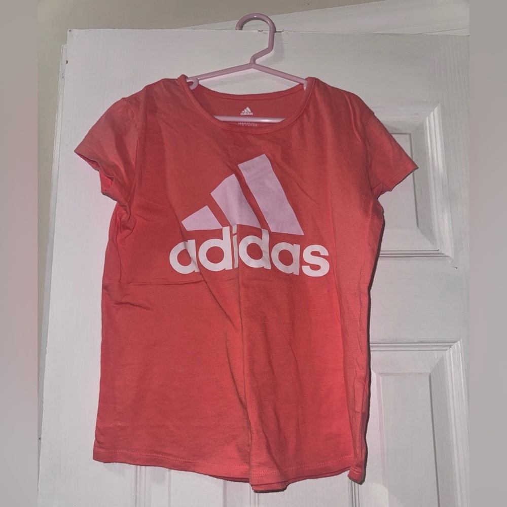 Adidas Girl Regular Fit Tee with Iconic Logo size S 7/8